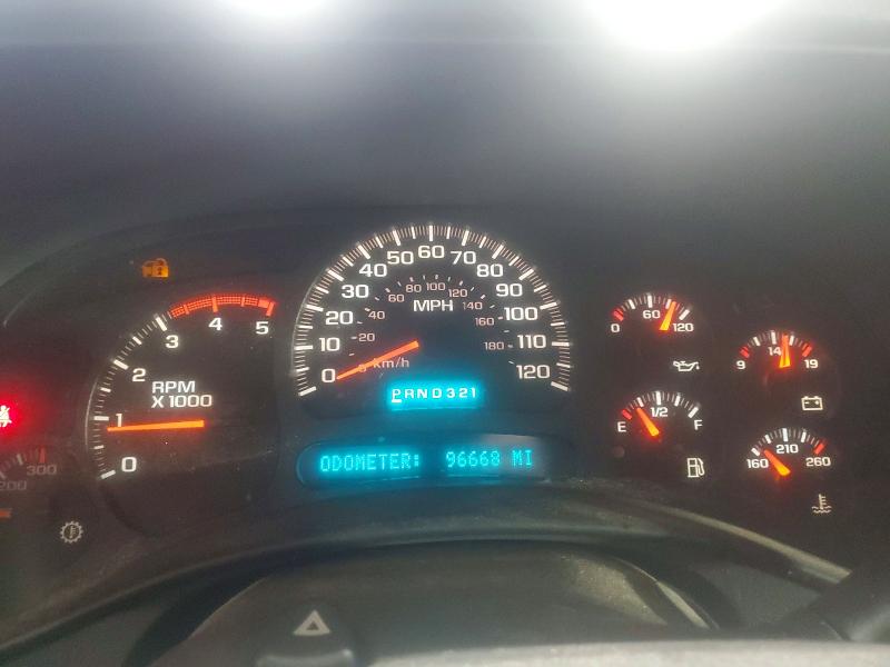 Photo 9 from auction – 2005 CHEVROLET SILVERADO with VIN 1GCHK23255F903609