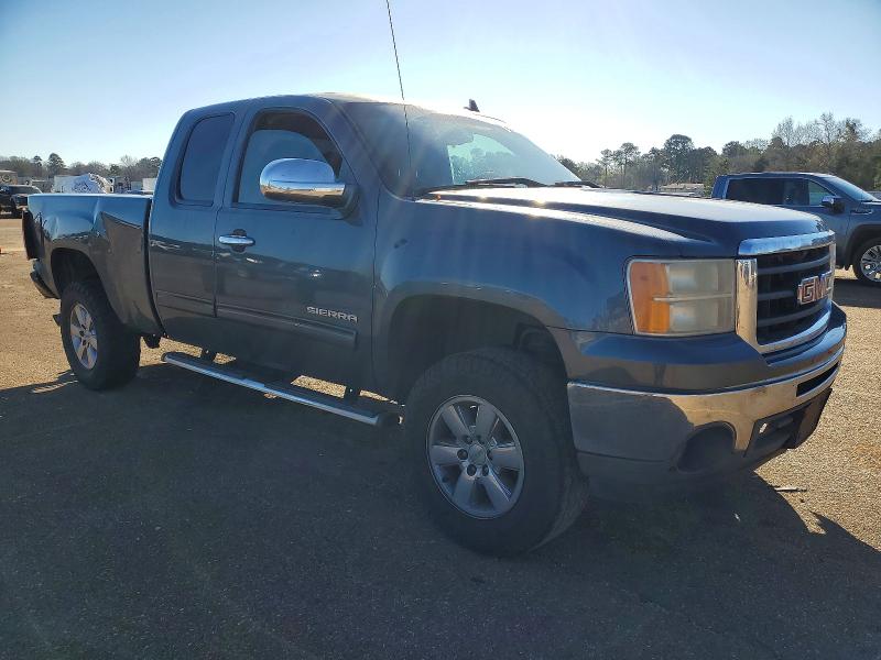 Photo 4 from auction – 2010 GMC SIERRA C15 with VIN 1GTSCUEA8AZ176431