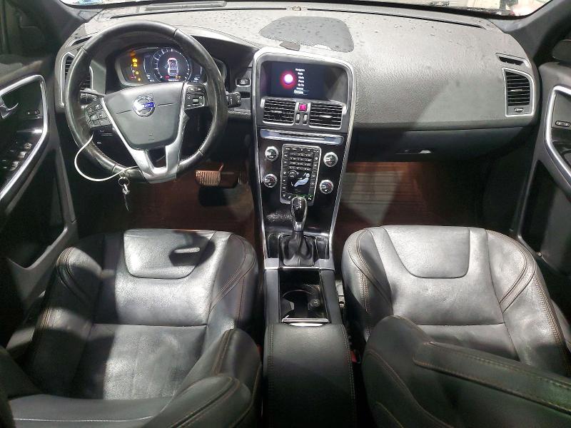 Photo 8 from auction – 2016 VOLVO XC60 T6 PL with VIN YV4902RM3G2836003