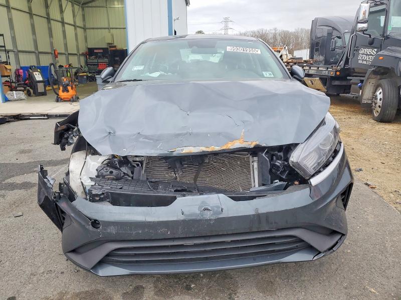 Photo 5 from auction – 2023 KIA FORTE with VIN 3KPF24AD6PE643046