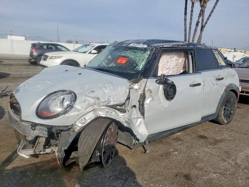 MINI COOPER 2016 with VIN WMWXU1C5XG2D09263 - Photo from auction