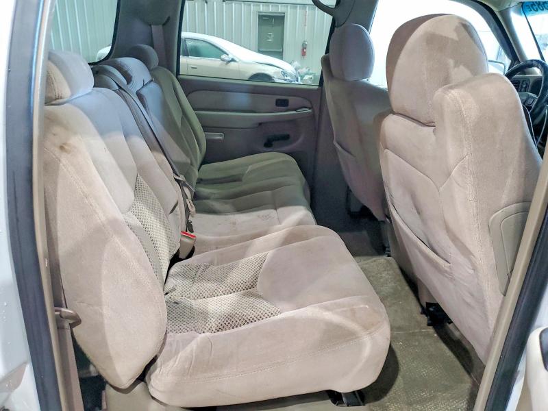 Photo 11 from auction – 2003 CHEVROLET SUBURBAN K with VIN 3GNFK16Z43G345281