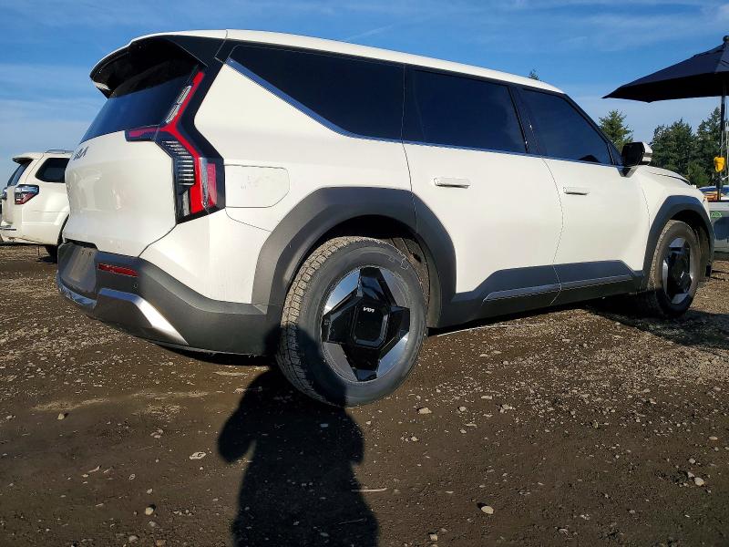 Photo 3 from auction – 2024 KIA EV9 LIGHT with VIN KNDAA5S28R6037711