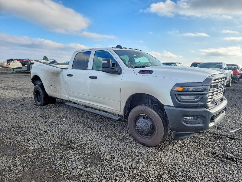 Photo 4 from auction – 2026 RAM 3500 with VIN 3C63RRGJ5TG155284