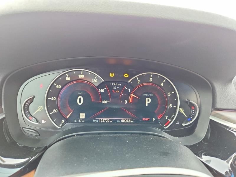 Photo 9 from auction – 2017 BMW 540 I with VIN WBAJE5C38HG913758