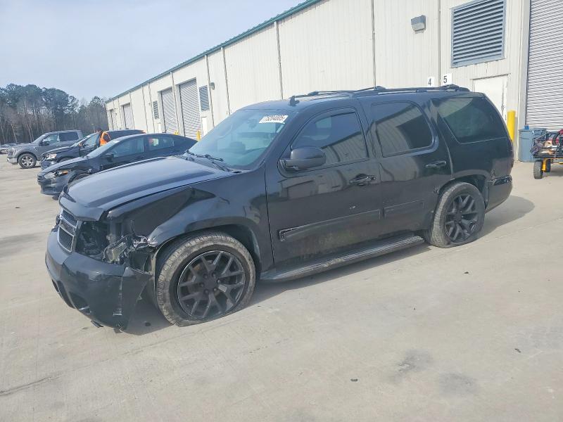 CHEVROLET TAHOE 2013 with VIN 1GNSCBE04DR349952 - Photo from auction