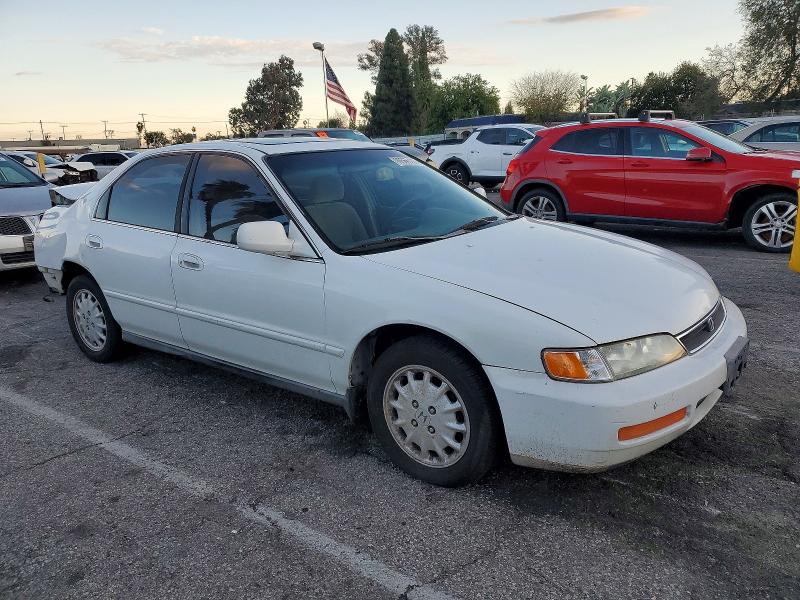 Photo 4 from auction – 1997 HONDA ACCORD EX with VIN 1HGCD5653VA198772