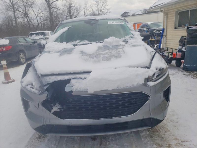 Photo 5 from auction – 2022 FORD ESCAPE with VIN 1FMCU9BZ4NUA48145
