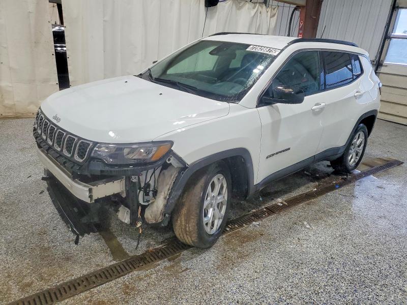JEEP COMPASS LA 2024 with VIN 3C4NJDBN8RT117084 - Photo from auction