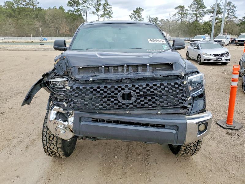 Photo 5 from auction – 2015 TOYOTA TUNDRA CRE with VIN 5TFDW5F11FX428933