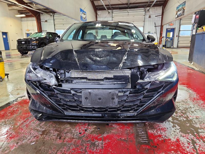 Photo 5 from auction – 2023 HYUNDAI ELANTRA SE with VIN 5NPLM4AG2PH117743