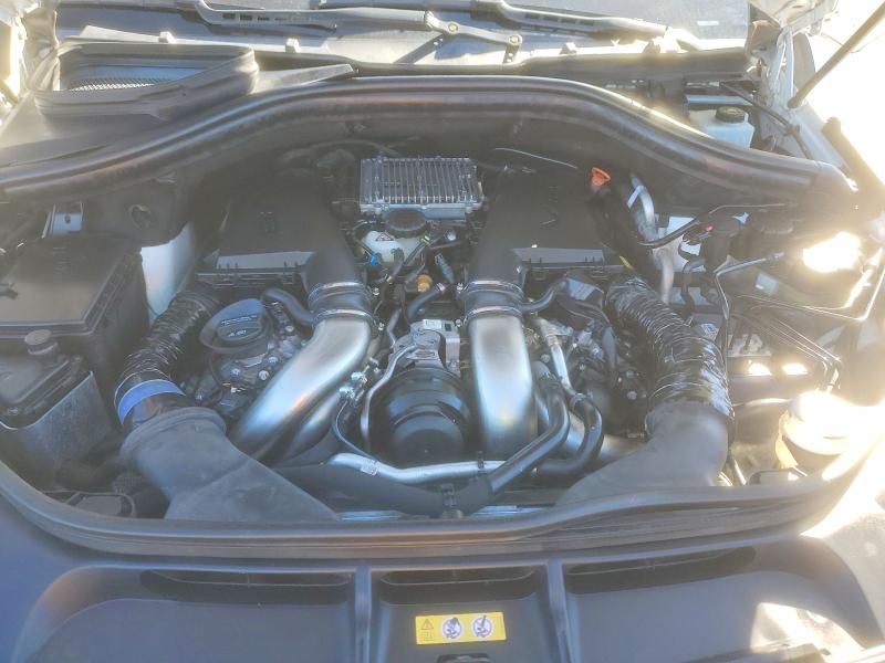 Photo 12 from auction – 2017 MERCEDES-BENZ GLS 550 4M with VIN 4JGDF7DE6HA754147