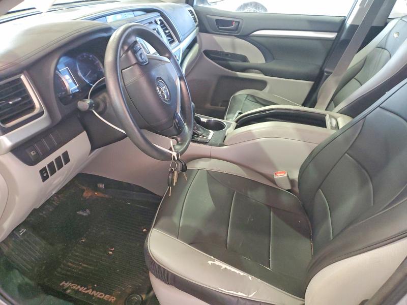 Photo 7 from auction – 2017 TOYOTA HIGHLANDER with VIN 5TDBZRFH6HS472714