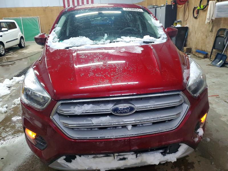 Photo 5 from auction – 2019 FORD ESCAPE with VIN 1FMCU9GD1KUC51826