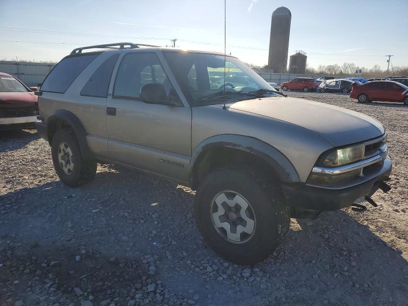 Photo 4 from auction – 1998 CHEVROLET BLAZER with VIN 1GNCT18W6WK169933