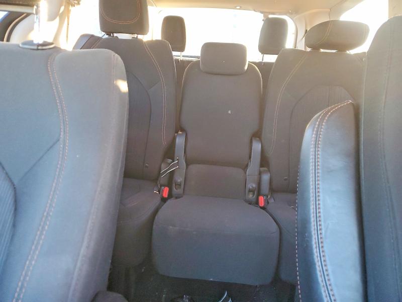 Photo 10 from auction – 2017 CHRYSLER PACIFICA T with VIN 2C4RC1DG0HR584381