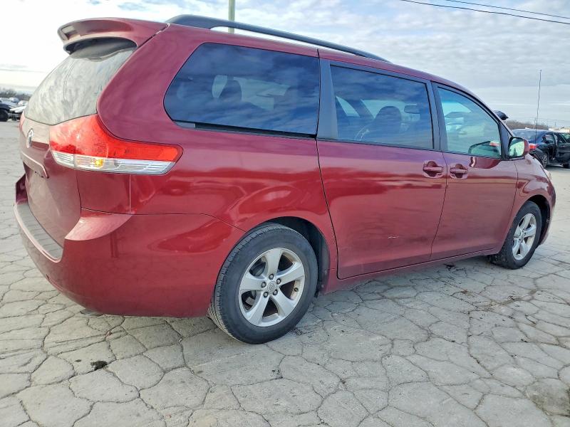 Photo 3 from auction – 2011 TOYOTA SIENNA LE with VIN 5TDKK3DCXBS124396