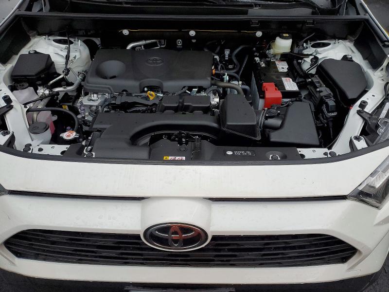 Photo 11 from auction – 2025 TOYOTA RAV4 XLE with VIN JTMP1RFV6SD116799