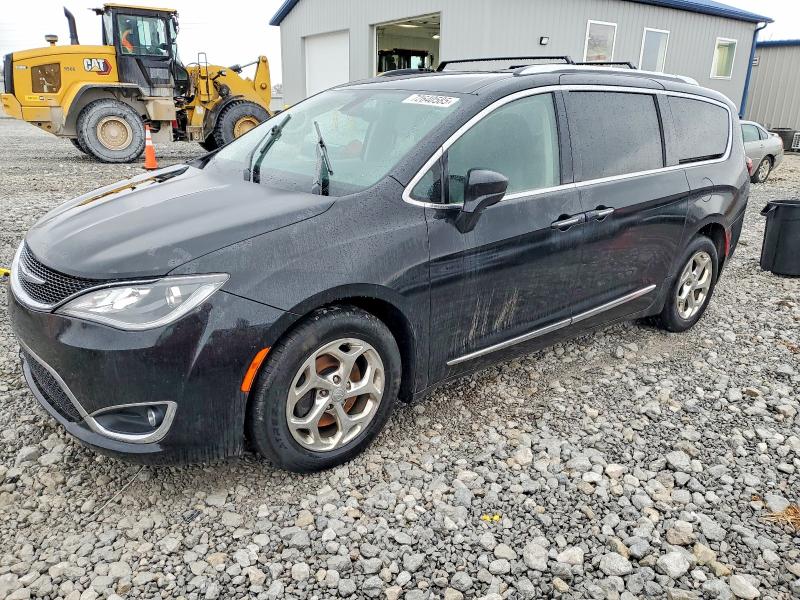 CHRYSLER PACIFICA 2018 with VIN 2C4RC1EG7JR144288 - Photo from auction