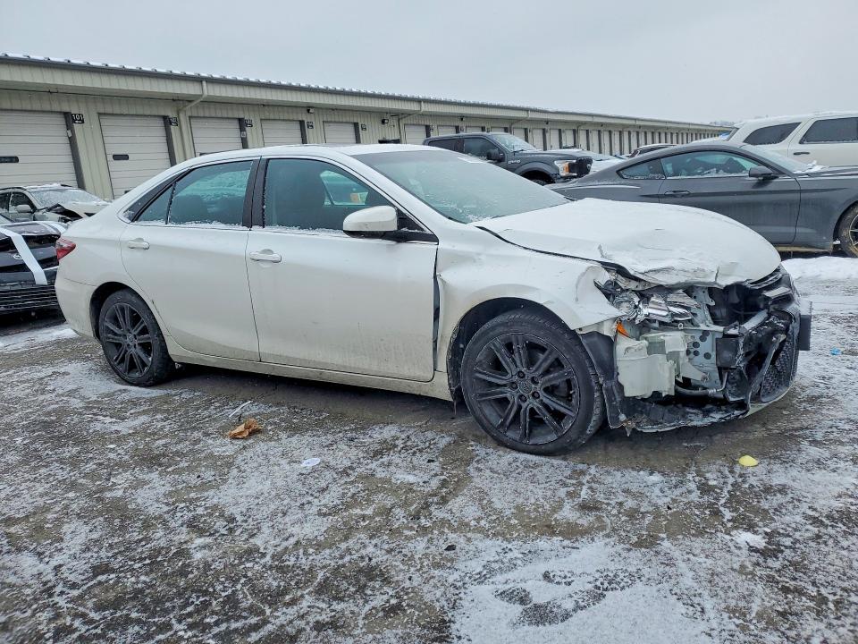 Photo 4 from auction – 2016 TOYOTA CAMRY with VIN 4T1BF1FK9GU161743