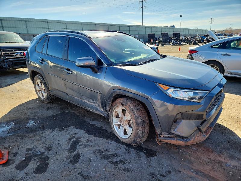 Photo 4 from auction – 2019 TOYOTA RAV4 with VIN JTMP1RFV1KD007490