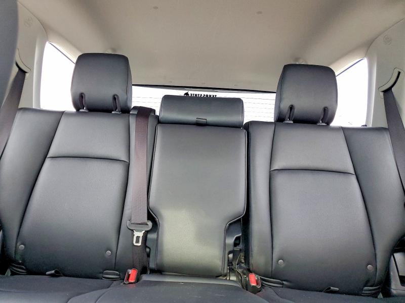 Photo 10 from auction – 2019 TOYOTA 4RUNNER SR with VIN JTEBU5JR3K5645234