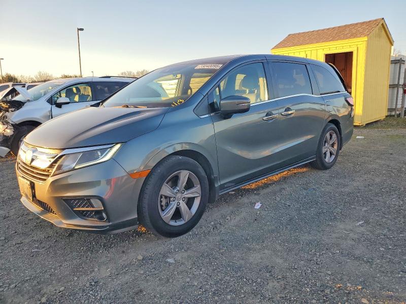 HONDA ODYSSEY EX 2018 with VIN 5FNRL6H73JB034438 - Photo from auction