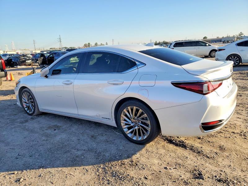 Photo 2 from auction – 2019 LEXUS ES 300H with VIN JTHB21B19K2020140