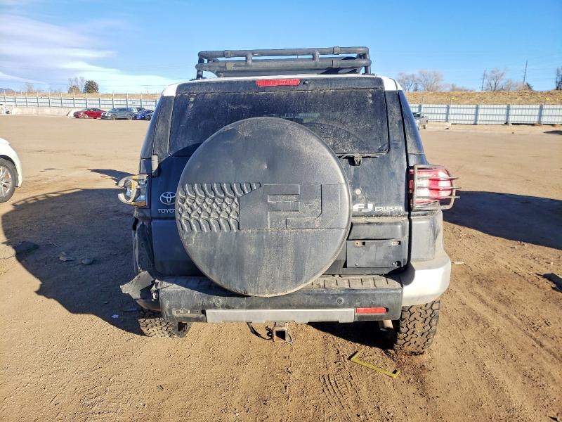 Photo 6 from auction – 2007 TOYOTA FJ CRUISER with VIN JTEBU11F870096522