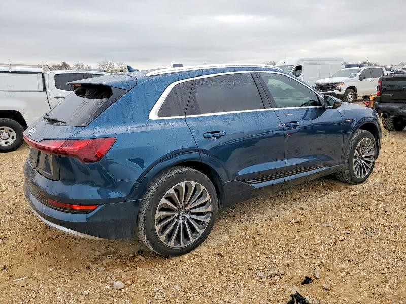 Photo 3 from auction – 2019 AUDI E-TRON PRE with VIN WA1VABGE3KB019854