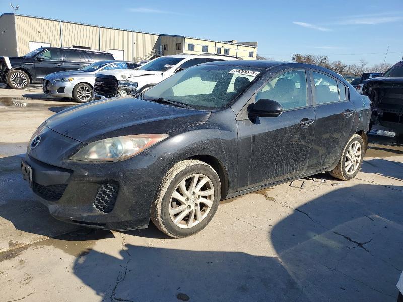 MAZDA 3 I 2012 with VIN JM1BL1W8XC1650908 - Photo from auction