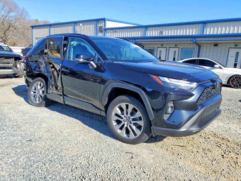 Photo 4 from auction – 2022 TOYOTA RAV4 with VIN 2T3C1RFV6NC187086