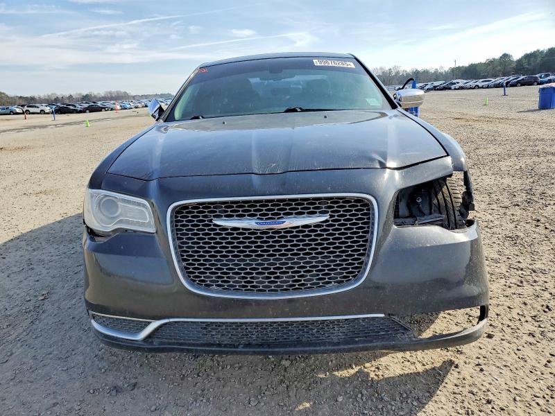 Photo 5 from auction – 2018 CHRYSLER 300 with VIN 2C3CCAAG5JH283535