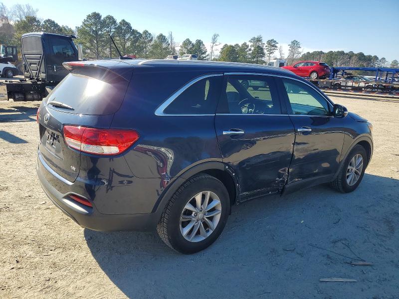 Photo 3 from auction – 2017 KIA SORENTO with VIN 5XYPG4A5XHG311288