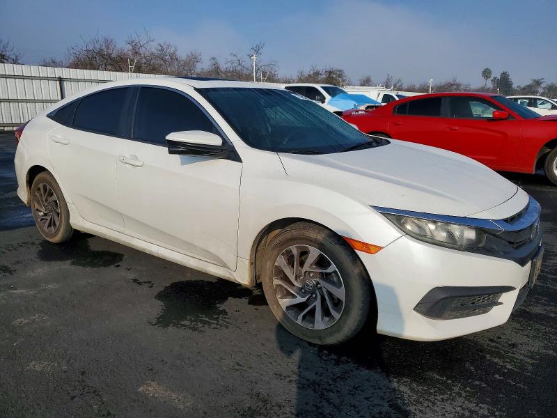 Photo 4 from auction – 2017 HONDA CIVIC EX with VIN 2HGFC2F79HH550842
