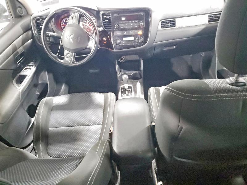 Photo 8 from auction – 2016 MITSUBISHI OUTLANDER with VIN JA4AD2A36GZ048910
