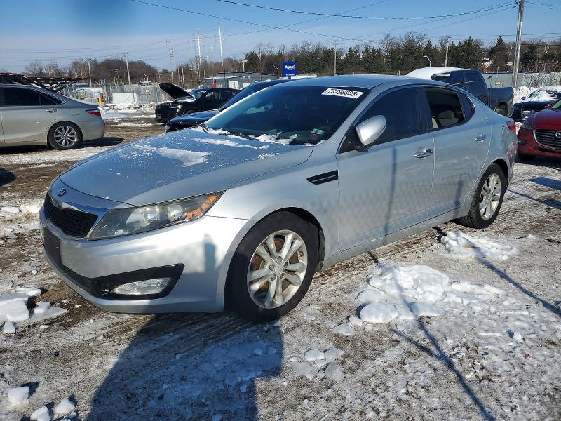 KIA OPTIMA 2013 with VIN 5XXGM4A7XDG152118 - Photo from auction
