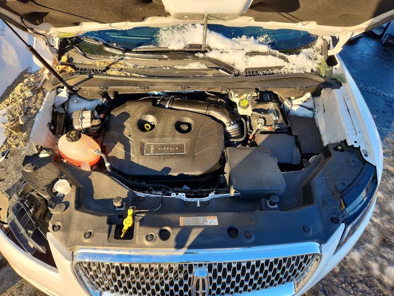 Photo 11 from auction – 2019 LINCOLN MKC RESERV with VIN 5LMCJ3D95KUL37269