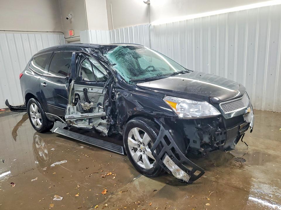 Photo 4 from auction – 2012 CHEVROLET TRAVERSE L with VIN 1GNKVLED0CJ266017