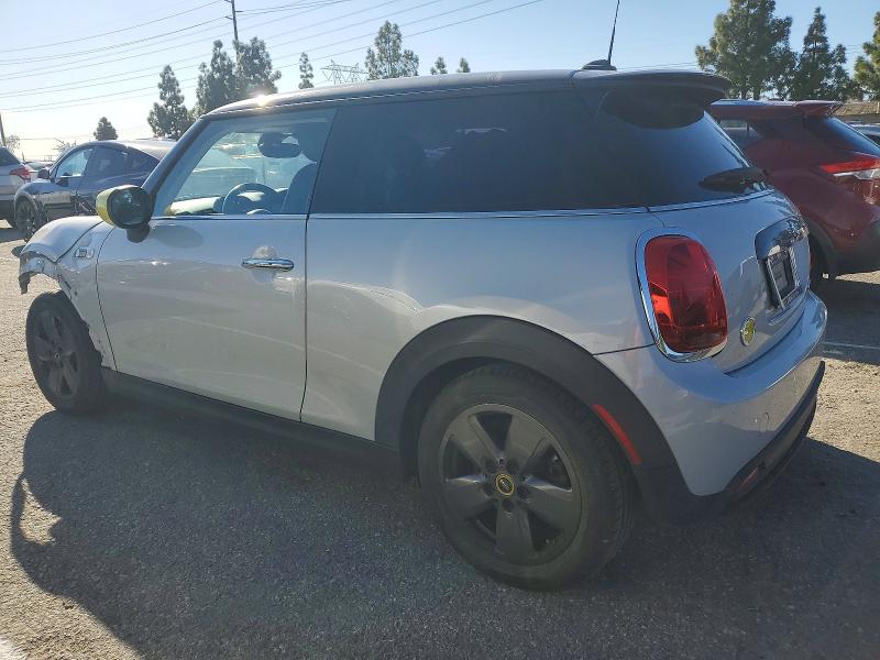 Photo 2 from auction – 2021 MINI COOPER SE with VIN WMWXP3C09M2N33365