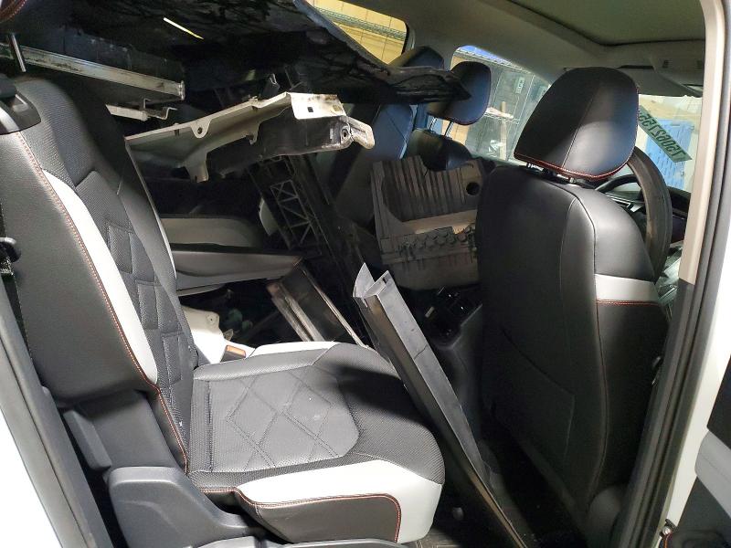 Photo 10 from auction – 2024 VOLKSWAGEN ATLAS PEAK with VIN 1V2CR2CA2RC611161