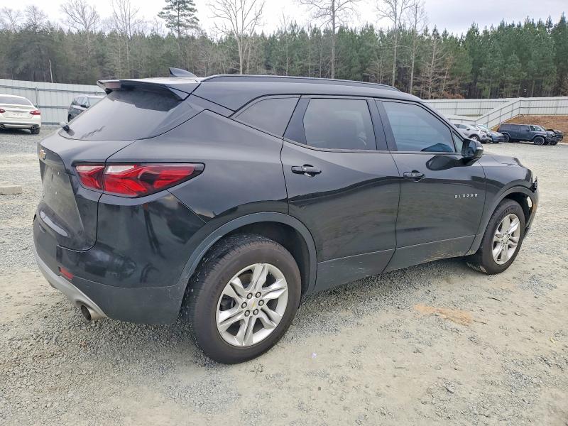 Photo 3 from auction – 2020 CHEVROLET BLAZER with VIN 3GNKBCRS6LS704054