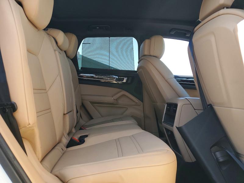 Photo 11 from auction – 2022 PORSCHE CAYENNE with VIN WP1AA2AY2NDA01361