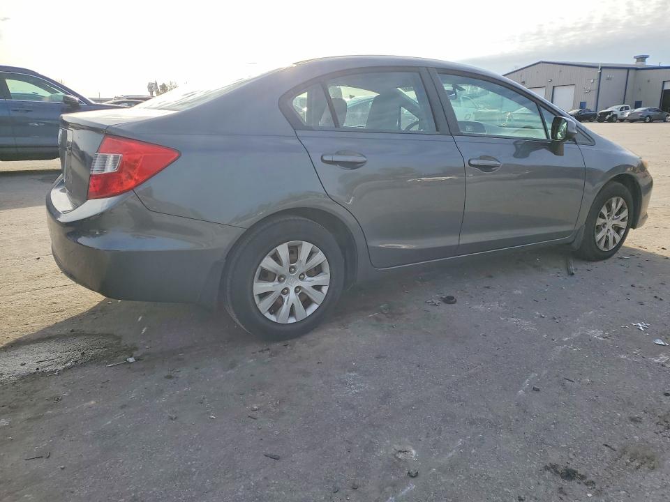 Photo 3 from auction – 2012 HONDA CIVIC with VIN 19XFB2F51CE021454