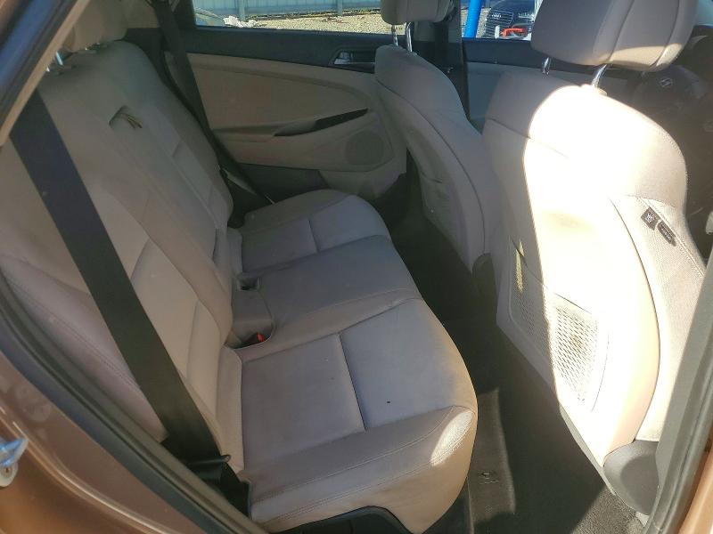 Photo 11 from auction – 2016 HYUNDAI TUCSON LIM with VIN KM8J33A42GU205624