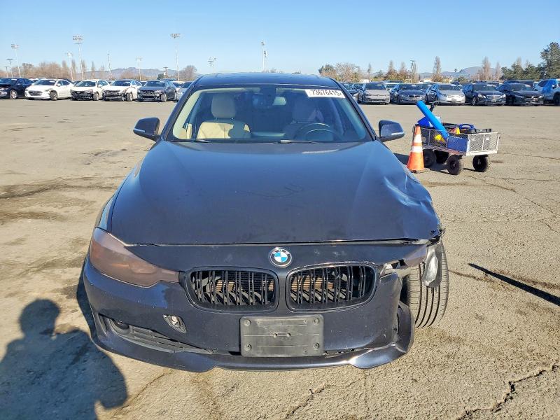Photo 5 from auction – 2013 BMW 328 with VIN WBA3C1C56DF435705
