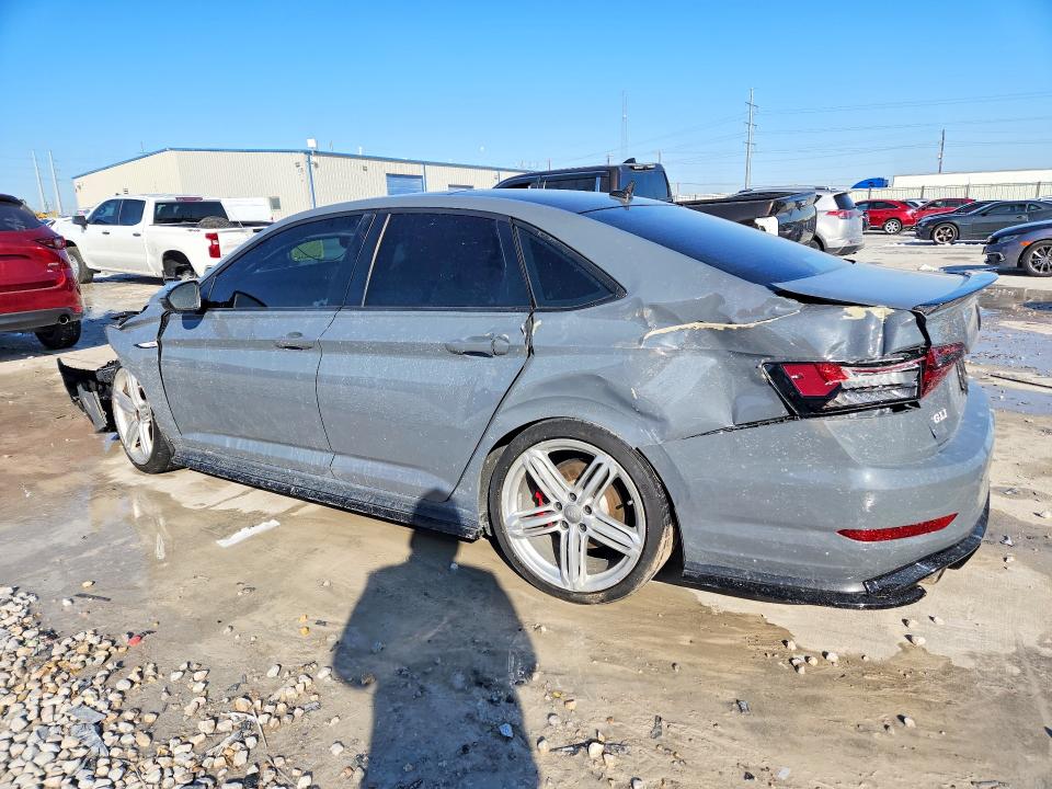 Photo 2 from auction – 2021 VOLKSWAGEN JETTA with VIN 3VW6T7BU2MM096370
