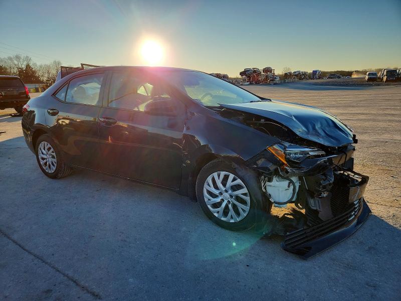 Zdjęcie 4 z aukcji – 2018 TOYOTA COROLLA z VIN 5YFBURHE3JP820422