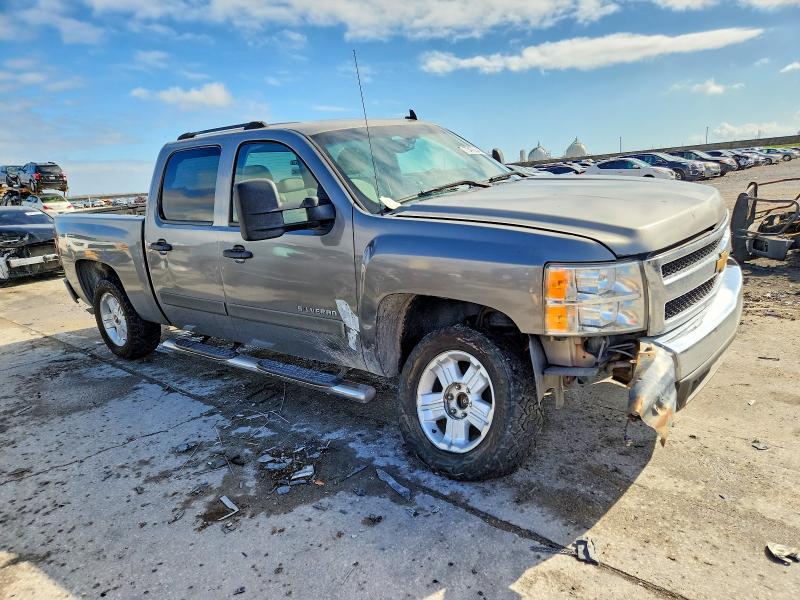 Zdjęcie 4 z aukcji – 2008 CHEVROLET SILVERADO z VIN 2GCEK13M381177050