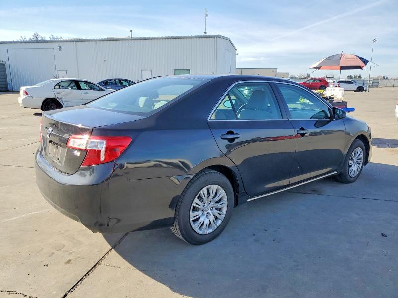 Photo 3 from auction – 2014 TOYOTA CAMRY L with VIN 4T4BF1FKXER342689
